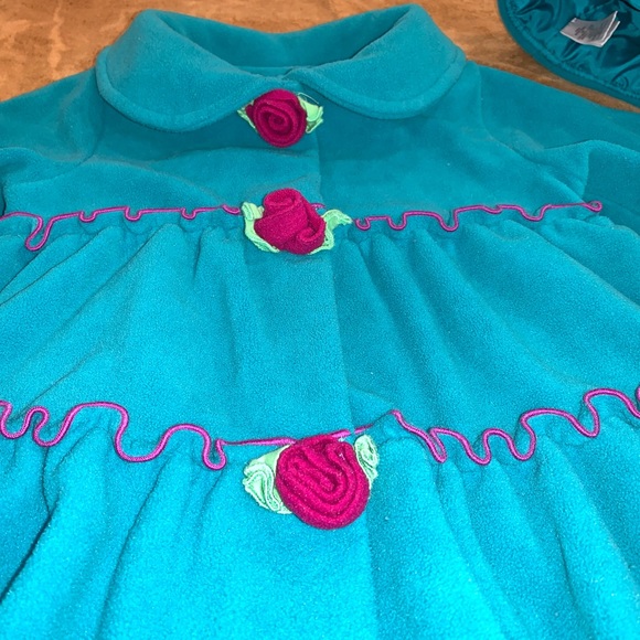 Lovely warm coat for your little girl - Picture 7 of 11